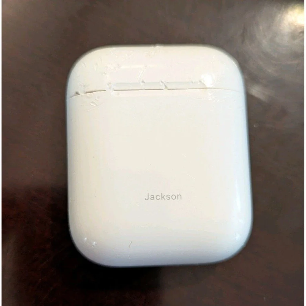 Apple AirPods 2nd Gen Authentic Apple Charging Case‎ ONLY